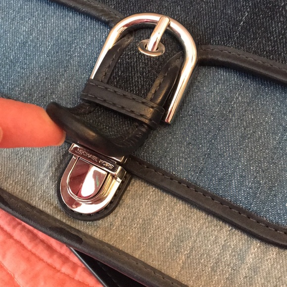 Michael Kors Bag EUC with tags not attached. - Picture 5 of 7